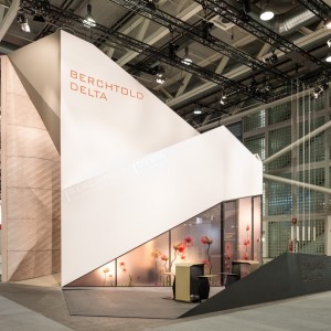 _df l berchtold l swissbau crystal event booth 1_m